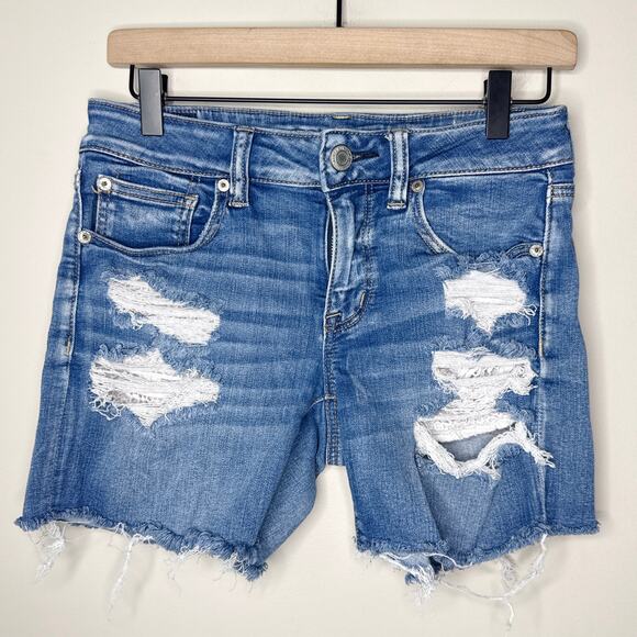 American Eagle Outfitters Pants - American Eagle Women's 5.5" Distressed‎ Eyelet Pockets Denim Shorts Size 6